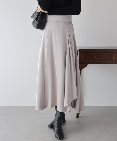 BLUEEAST（ブルーイースト）の「サテンラッフルスカート（スカート・レディース・チャコールグレー/グレイッシュベージュ/ブラック・MEDIUM）」の9枚目の写真