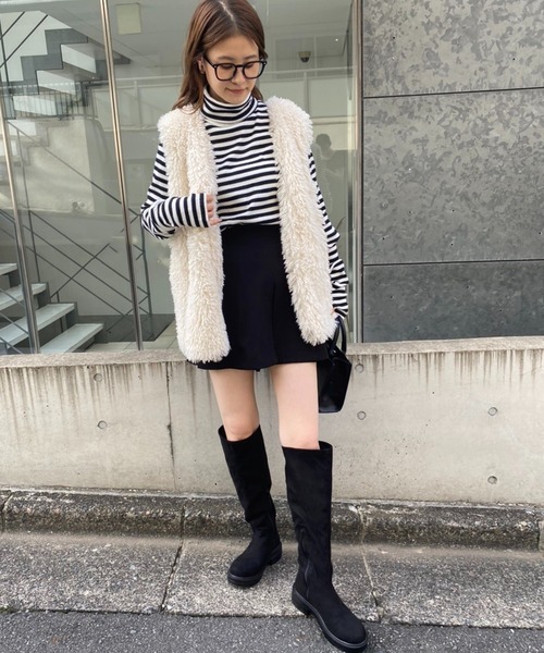 one after another NICE CLAUP(ワンアフターアナザーナイスクラップ)の「NCイニシャルハイネックトップス【ZOZO限定商品】(Tシャツ/カットソー・レディース・ブラック/オフホワイト/ブラック×ホワイト/グレー×ホワイト・FREE)」の7枚目の写真