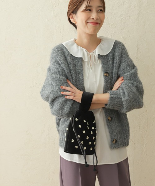 URBAN RESEARCH DOORS(アーバンリサーチドアーズ)の「『高山都×DOORS』ウールミックスカタアゼニットカーディガン(カーディガン/ボレロ・レディース・レッド/グレー・MEDIUM)」の4枚目の写真