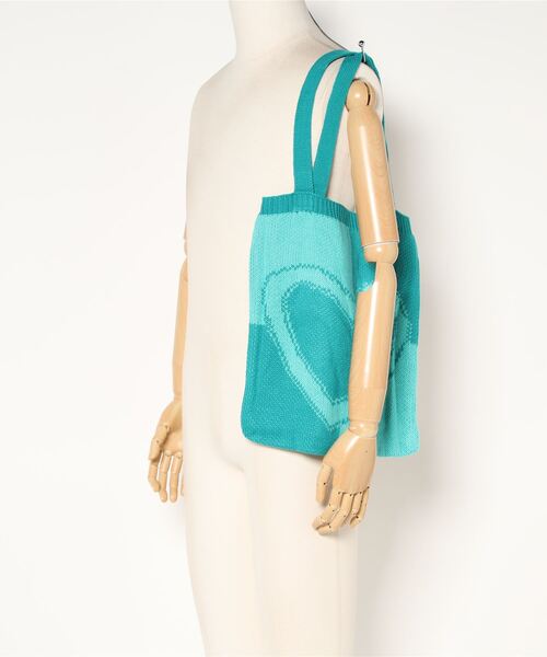 anap mimpi（アナップミンピ）の「ハートバイカラーニットトートバッグ（トートバッグ・レディース・ターコイズブルー/レッド・FREE）」の16枚目の写真