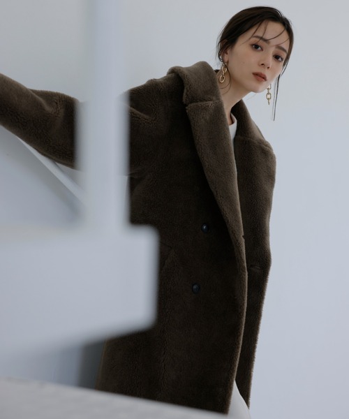 anuans（アニュアンス）の「ウールブレンドボアダブルロングコート（ステンカラーコート・レディース・アイボリー/カーキ・FREE）」の8枚目の写真