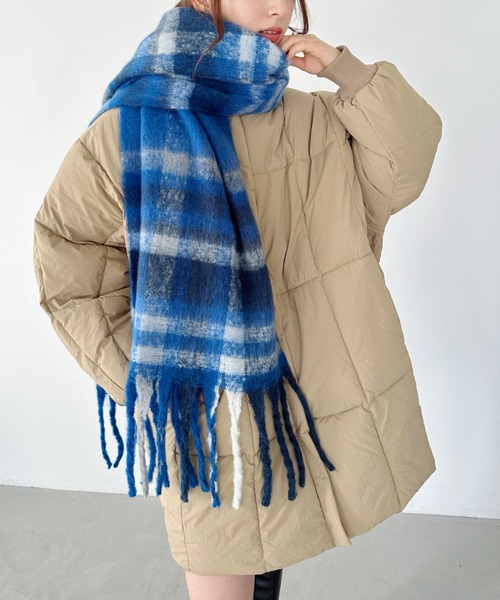 un+frame(アンフレーム)の「check volume muffler/チェックボリュームフリンジマフラー(マフラー・レディース・ブラック/ブルー/ブラック系その他/イエロー/ブルー系その他/レッド系その他・FREE)」の21枚目の写真