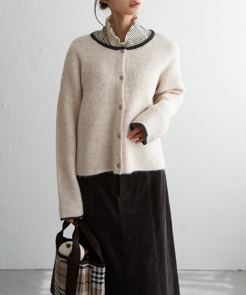 LBC（エルビーシー）の「配色ショートカーディガン（カーディガン/ボレロ・レディース・オフホワイト/グレー/ブルー/グリーン・M/L）」の2枚目の写真