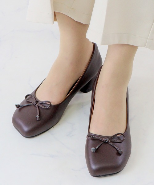 LibertyDoll（リバティードール）の「Liberty doll/オブリークトゥ　リボンパンプス (1180)（バレエシューズ・レディース・ブラック/ダークブラウン/アイボリー・M/L/LL/S）」の3枚目の写真