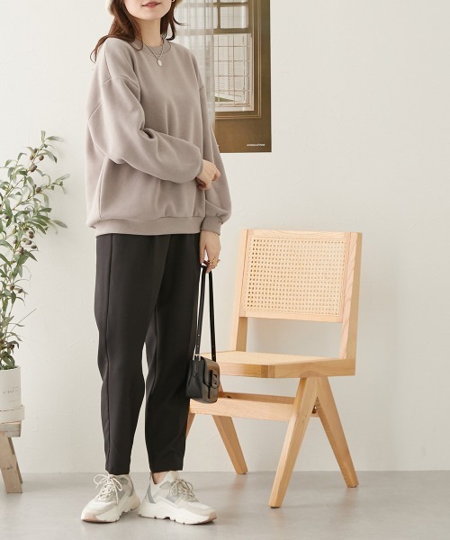 nissen（ニッセン）の「【販売終了】裏起毛ボリューム袖トレーナー（スウェット・レディース・アイボリー/ブルー/杢グレー/ピンク/ブラック/ネイビー/ベージュ・LL/L/M/S）」の16枚目の写真