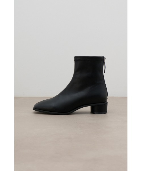 AZUL by moussy（アズールバイマウジー）の「サークルシェイプローヒールブーツ（ブーツ・レディース・アイボリー/ブラック・MEDIUM/SMALL/LARGE）」の15枚目の写真