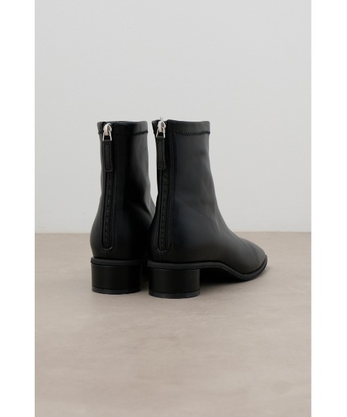 AZUL by moussy（アズールバイマウジー）の「サークルシェイプローヒールブーツ（ブーツ・レディース・アイボリー/ブラック・MEDIUM/SMALL/LARGE）」の17枚目の写真