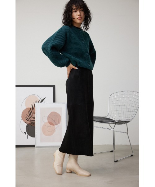 AZUL by moussy（アズールバイマウジー）の「サークルシェイプローヒールブーツ（ブーツ・レディース・アイボリー/ブラック・MEDIUM/SMALL/LARGE）」の4枚目の写真