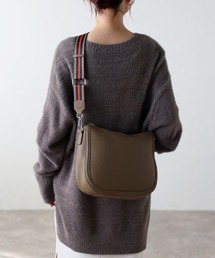 【グッシオレザー】ワイドベルトラウンドショルダーバッグ　２WAYバッグ