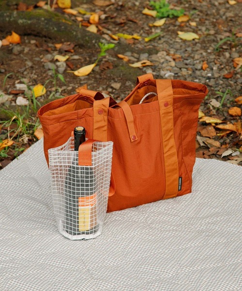 EKAL(エカル)の「TINY GARDEN PRODUCTS パッカブルクールバッグ(トートバッグ・レディース・ゴールド系その他/ブラック系その他/グレー/カーキ・ONE)」の4枚目の写真