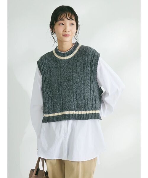 CRAFT STANDARD BOUTIQUE（クラフトスタンダードブティック）の「2WAYケーブルニットベスト（ベスト・レディース・ベージュ/ブラック/グレー/アイボリー・FREE）」の5枚目の写真