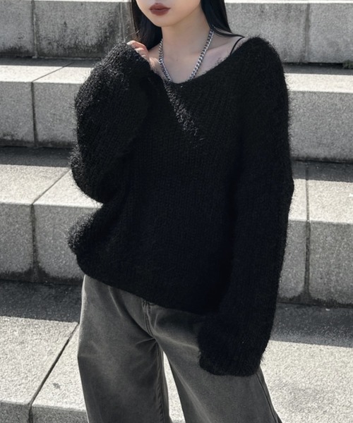 LVEU.(ラブユ.)の「【LVEU.】ワイドネックシャギープルオーバー / トップス カットソー ニット シャギー 起毛 ワイドネック Uネック ブラック ネイビー チャコール グレー(ニット/セーター・レディース・ブラック/ブルー/チャコールグレー・FREE)」の2枚目の写真