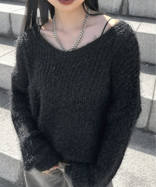 LVEU.(ラブユ.)の「【LVEU.】ワイドネックシャギープルオーバー / トップス カットソー ニット シャギー 起毛 ワイドネック Uネック ブラック ネイビー チャコール グレー(ニット/セーター・レディース・ブラック/ブルー/チャコールグレー・FREE)」の8枚目の写真