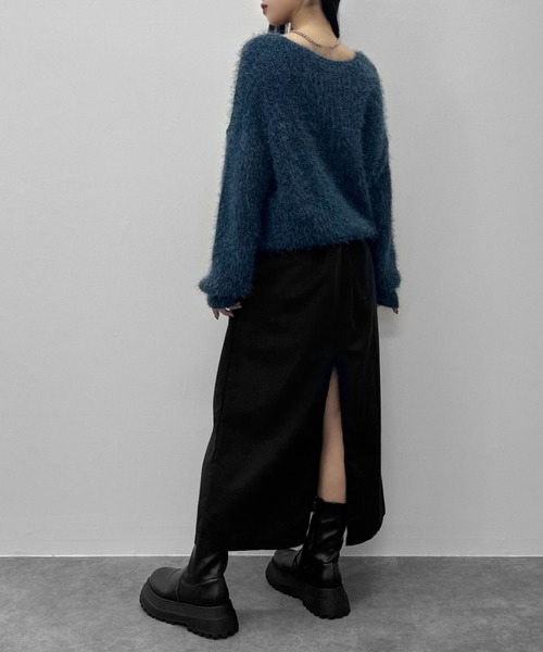 LVEU.(ラブユ.)の「【LVEU.】ワイドネックシャギープルオーバー / トップス カットソー ニット シャギー 起毛 ワイドネック Uネック ブラック ネイビー チャコール グレー(ニット/セーター・レディース・ブラック/ブルー/チャコールグレー・FREE)」の13枚目の写真