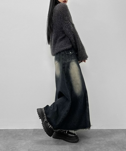 LVEU.(ラブユ.)の「【LVEU.】ワイドネックシャギープルオーバー / トップス カットソー ニット シャギー 起毛 ワイドネック Uネック ブラック ネイビー チャコール グレー(ニット/セーター・レディース・ブラック/ブルー/チャコールグレー・FREE)」の16枚目の写真