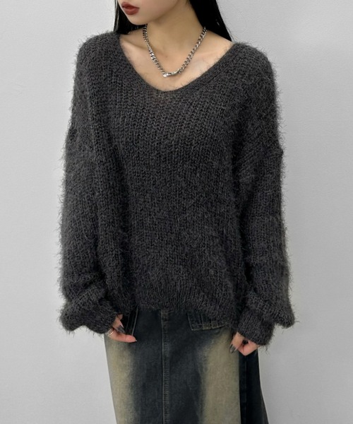 LVEU.(ラブユ.)の「【LVEU.】ワイドネックシャギープルオーバー / トップス カットソー ニット シャギー 起毛 ワイドネック Uネック ブラック ネイビー チャコール グレー(ニット/セーター・レディース・ブラック/ブルー/チャコールグレー・FREE)」の18枚目の写真