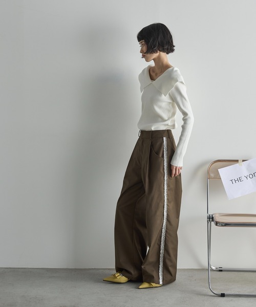 THE YOn（ザヨン）の「グリッターフリンジサイドラインスラックス（スラックス・レディース・ブラック/グレー/タン/ブラウン・S/M）」の17枚目の写真