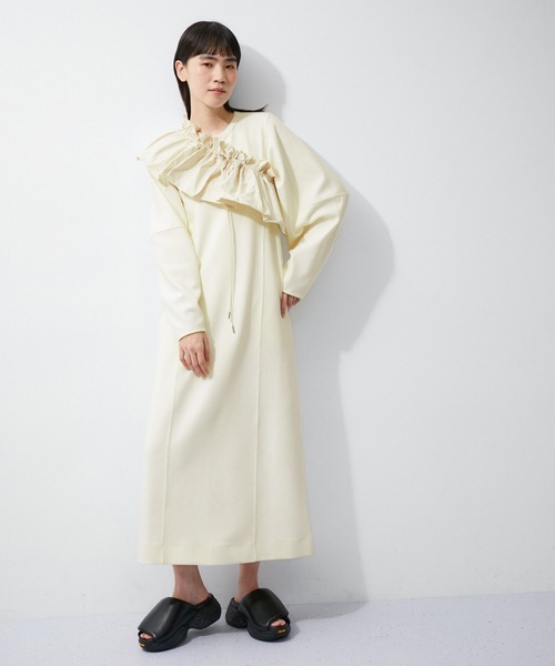 ADAM ET ROPE'（アダムエロペ）の「【サステナブル】ラッフルスカーフコンビワンピース（ワンピース・レディース・キナリ/ブラック・FREE）」の13枚目の写真