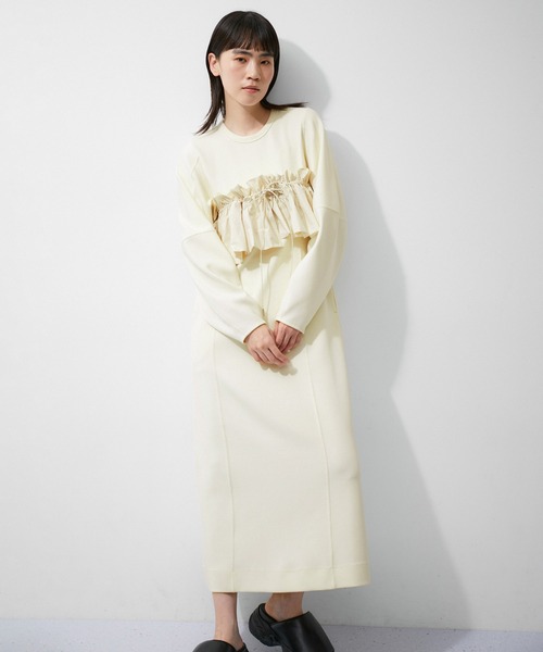 ADAM ET ROPE'（アダムエロペ）の「【サステナブル】ラッフルスカーフコンビワンピース（ワンピース・レディース・キナリ/ブラック・FREE）」の15枚目の写真