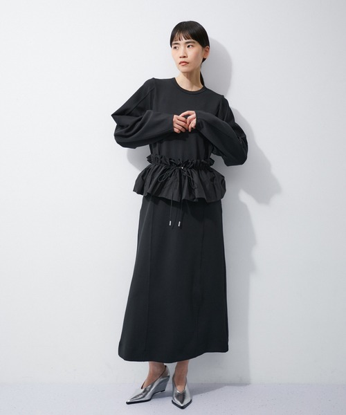 ADAM ET ROPE'（アダムエロペ）の「【サステナブル】ラッフルスカーフコンビワンピース（ワンピース・レディース・キナリ/ブラック・FREE）」の4枚目の写真