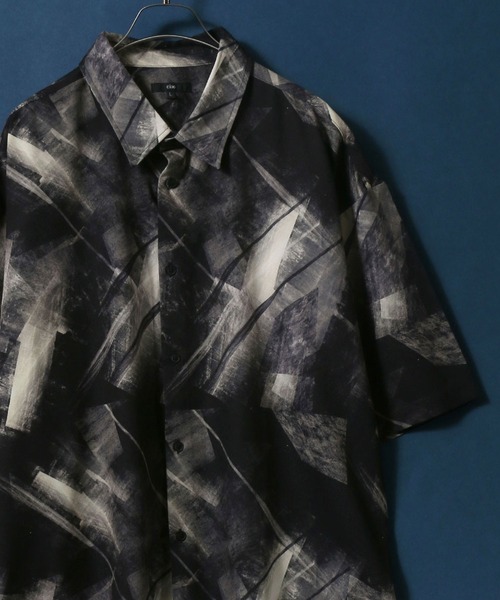 ANPAS(アンパス)の「Georgette Total Pattern Print Big Silhouette Thickness Shirt/ジョーゼット 総柄プリント ビッグシルエット とろみシャツ セットアップ対応(シャツ/ブラウス・メンズ・ブラック系その他3/ホワイト系その他4/ワイン/ブラウン系その他/ブラック/ホワイト系その他2/ブルー/ホワイト×ブラック/ホワイト系その他5/アイボリー/ブラック系その他7/ホワイト系その他/ブラウン系その他3/ブラック系その他6/ブラック系その他4/ホワイト系その他3/ブラウン/ホワイト/ブラック×ブラック/ブラウン系その他2/ブラック系その他5/ベージュ/ブラック系その他/ブラック系その他2/ベージュ系その他/ホワイト系その他6/ブラック系/ブラック系1/ブラック系2/ブラウン系その他4・L/M)」の13枚目の写真