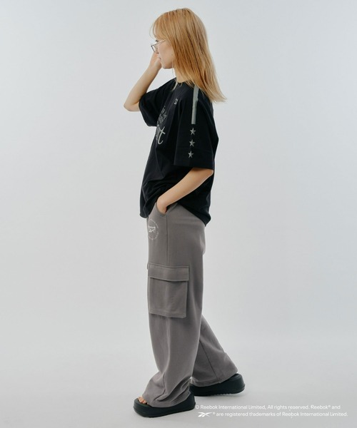 Reebok（リーボック）の「【Reebok別注】裏毛カーゴオーバーパンツ（スウェットパンツ・メンズ・グレー/チャコールグレー・LARGE/MEDIUM）」の11枚目の写真