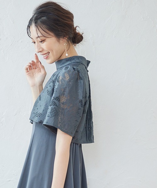 12Twelve Agenda（トゥエルブ　アジェンダ）の「【組み合わせ自由】【結婚式】プチハイネックフレアスリーブボレロブラウス（カーディガン/ボレロ・レディース・ブラウン/カーキ・M）」の4枚目の写真