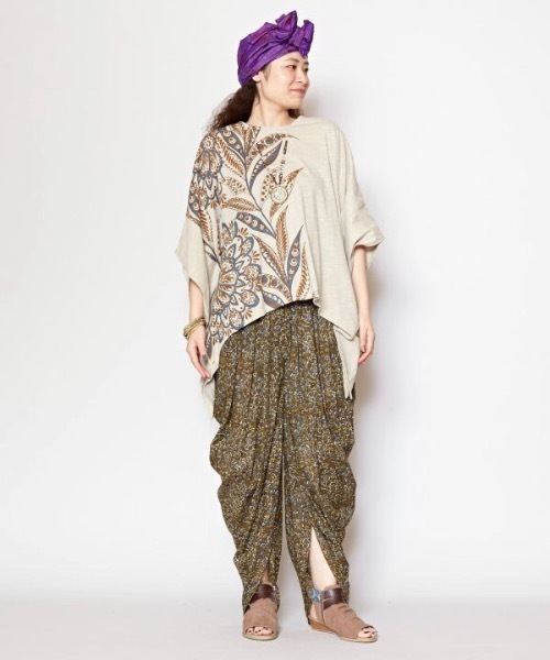 チャイハネ（チャイハネ）の「【チャイハネ】ラジャスタン変形Tシャツ（Tシャツ/カットソー・レディース・ホワイト/ブラック/イエロー/パープル/ベージュ・FREE）」の7枚目の写真