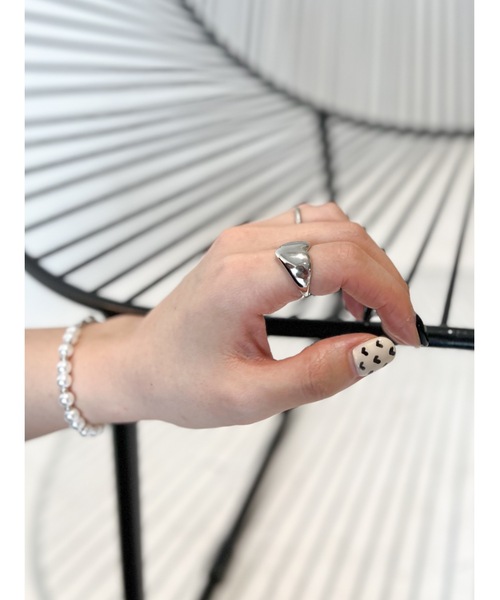 JUMELLE（ジュメロ）の「nuance pearl bracelet（ブレスレット・レディース・シルバー・FREE）」の6枚目の写真