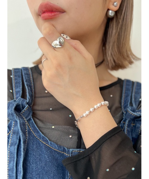 JUMELLE（ジュメロ）の「nuance pearl bracelet（ブレスレット・レディース・シルバー・FREE）」の7枚目の写真