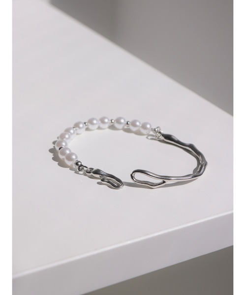 JUMELLE（ジュメロ）の「nuance pearl bracelet（ブレスレット・レディース・シルバー・FREE）」の10枚目の写真