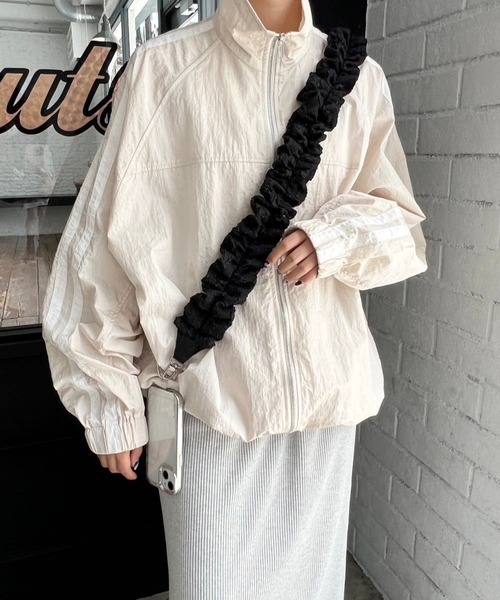 Me%(ミィパーセント)の「ジャガードクシュクシュモバイルショルダー 113869(スマホグッズ・レディース・ホワイト/ブラック・FREE)」の16枚目の写真