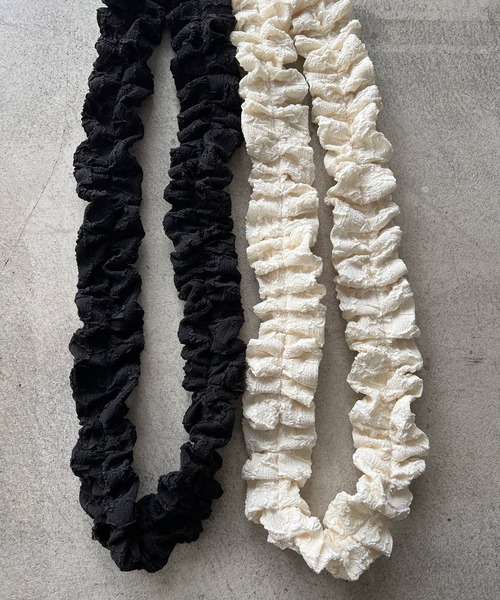 Me%(ミィパーセント)の「ジャガードクシュクシュモバイルショルダー 113869(スマホグッズ・レディース・ホワイト/ブラック・FREE)」の12枚目の写真