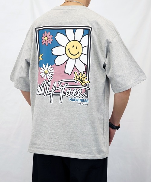 SMILEY FACE（スマイリーフェイス）の「【GROOVY STORE】SMILEY FACE オーバーサイズ ヘビーウエイト半袖Tシャツ（Tシャツ/カットソー・メンズ・ブラック/ブラック系その他2/グレイッシュベージュ/クリアグリーン/ホワイト系その他2/ブラック系その他3/グレー/杢グレー/ミント/ホワイト/ホワイト系その他3/ピンク/オフホワイト/レモンイエロー/ダークグリーン/ホワイト系その他4/ブラック系その他4/グリーン系その他/ネイビー/スミクロ・M/LL/L）」の12枚目の写真