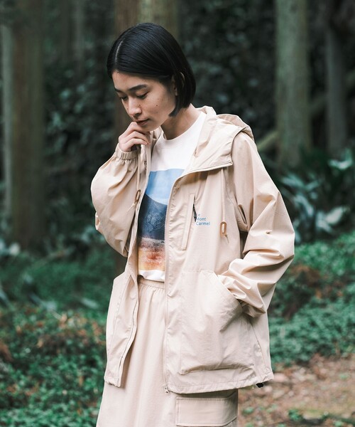 SHARE PARK(シェアパーク)の「【撥水・UVカット・ストレッチ・軽量 】パッカブルマウンテンパーカー(Mサイズ)(マウンテンパーカー・レディース・ベージュ系/ブラック系・MEDIUM)」の6枚目の写真