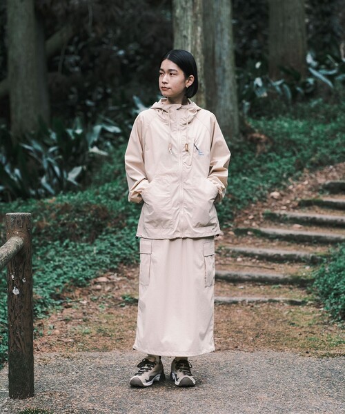 SHARE PARK(シェアパーク)の「【撥水・UVカット・ストレッチ・軽量 】パッカブルマウンテンパーカー(Mサイズ)(マウンテンパーカー・レディース・ベージュ系/ブラック系・MEDIUM)」の11枚目の写真