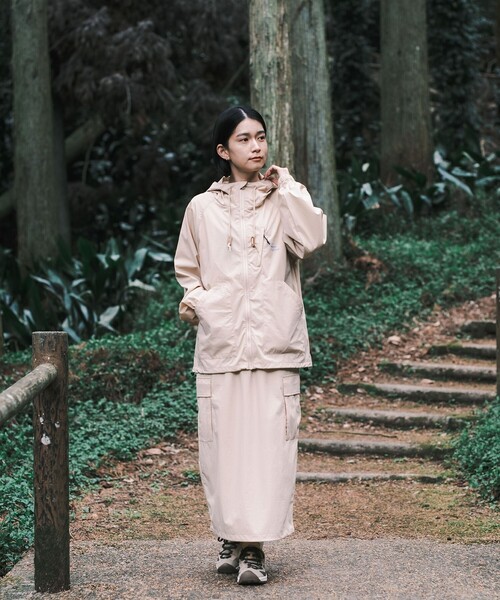 SHARE PARK(シェアパーク)の「【撥水・UVカット・ストレッチ・軽量 】パッカブルマウンテンパーカー(Mサイズ)(マウンテンパーカー・レディース・ベージュ系/ブラック系・MEDIUM)」の12枚目の写真