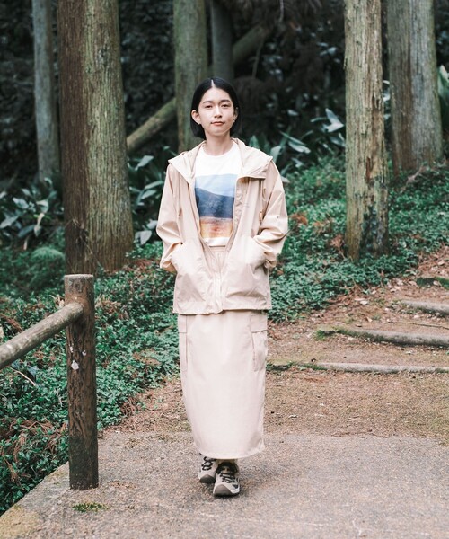 SHARE PARK(シェアパーク)の「【撥水・UVカット・ストレッチ・軽量 】パッカブルマウンテンパーカー(Mサイズ)(マウンテンパーカー・レディース・ベージュ系/ブラック系・MEDIUM)」の13枚目の写真