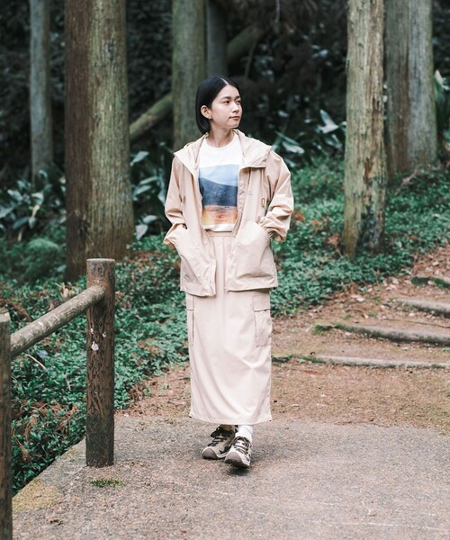 SHARE PARK(シェアパーク)の「【撥水・UVカット・ストレッチ・軽量 】パッカブルマウンテンパーカー(Mサイズ)(マウンテンパーカー・レディース・ベージュ系/ブラック系・MEDIUM)」の14枚目の写真