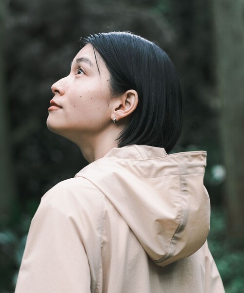 SHARE PARK(シェアパーク)の「【撥水・UVカット・ストレッチ・軽量 】パッカブルマウンテンパーカー(Mサイズ)(マウンテンパーカー・レディース・ベージュ系/ブラック系・MEDIUM)」の16枚目の写真