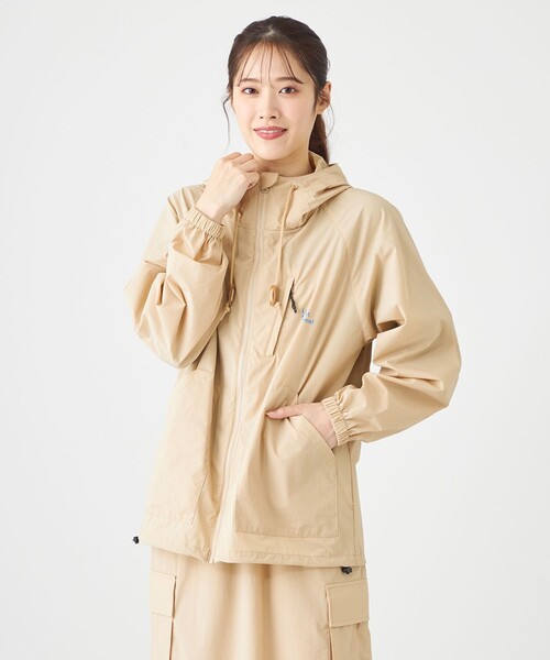 SHARE PARK(シェアパーク)の「【撥水・UVカット・ストレッチ・軽量 】パッカブルマウンテンパーカー(Mサイズ)(マウンテンパーカー・レディース・ベージュ系/ブラック系・MEDIUM)」の20枚目の写真