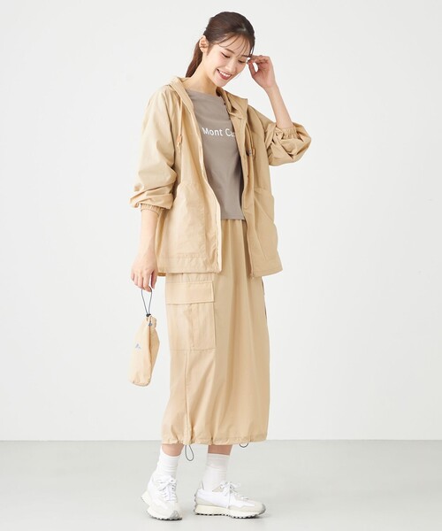 SHARE PARK(シェアパーク)の「【撥水・UVカット・ストレッチ・軽量 】パッカブルマウンテンパーカー(Mサイズ)(マウンテンパーカー・レディース・ベージュ系/ブラック系・MEDIUM)」の21枚目の写真