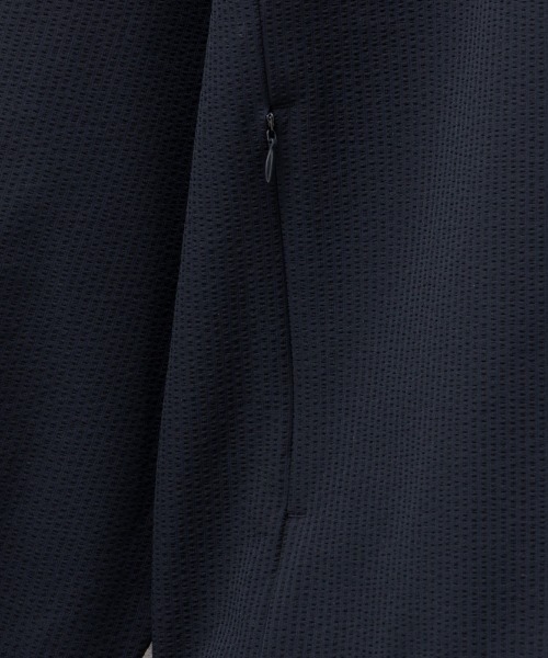 NAVY(ネイビー)の「NAVY FIT サッカーストレッチリブブルゾン(ブルゾン・メンズ・ネイビー/ブラック・S/M/L/XL)」の8枚目の写真