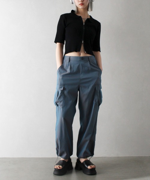 SpRay（スプレイ）の「リブダブルファスナークロップド丈トップス（Tシャツ/カットソー・レディース・グレー/ブラック/アイボリー/ブルー・FREE）」の15枚目の写真