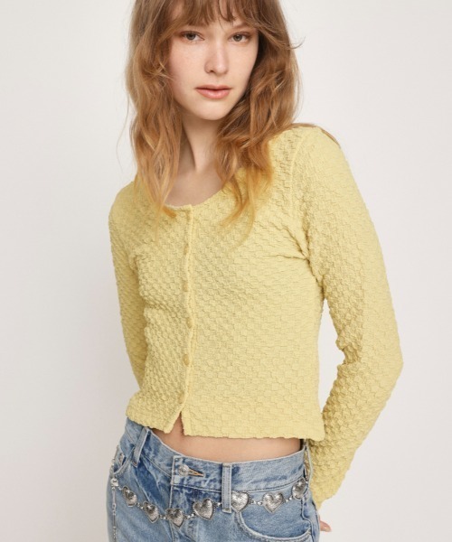 SLY（スライ）の「BUMPY CUT JQ C/D バンピー カット ジャガード カーディガン（カーディガン/ボレロ・レディース・ブラック/アイボリー/ブルー/ライトイエロー・FREE）」の4枚目の写真