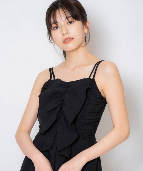 NOELA(ノエラ)の「シャーリングデザインキャミワンピ(ワンピース・レディース・ライトグリーン/ブラック/ラベンダー・M/S)」の5枚目の写真
