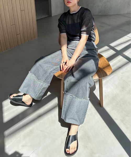 feepur（フェピュール）の「【ハンドウォッシャブル】バイカラーシアーパフニット（ニット/セーター・レディース・ブラック/オフホワイト/グレー・MEDIUM）」の4枚目の写真