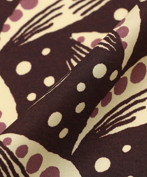 SHIPS（シップス）の「Puccini: シルク レトロ プリント チーフ（ハンカチ/ハンドタオル・メンズ・ブラウン/グレー系その他・ONE SIZE）」の4枚目の写真