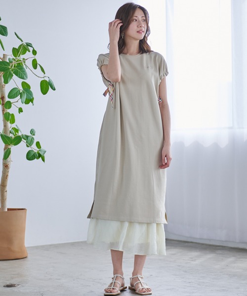 Arnold Palmer（アーノルドパーマー）の「スリーブデザイン シルケットタッチ ワンピース（ワンピース・レディース・チャコールグレー/ベージュ/サックスブルー・M/S/L）」の4枚目の写真