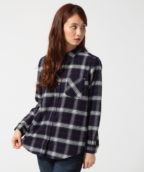 GLOBAL WORK（グローバルワーク）の「フランネル2WAYシャツ長袖/563544（シャツ/ブラウス・レディース・ネイビー/イエロー/グリーン/ホワイト系その他/オフホワイト/ホワイト/レッド・MEDIUM/LARGE/SMALL）」の5枚目の写真